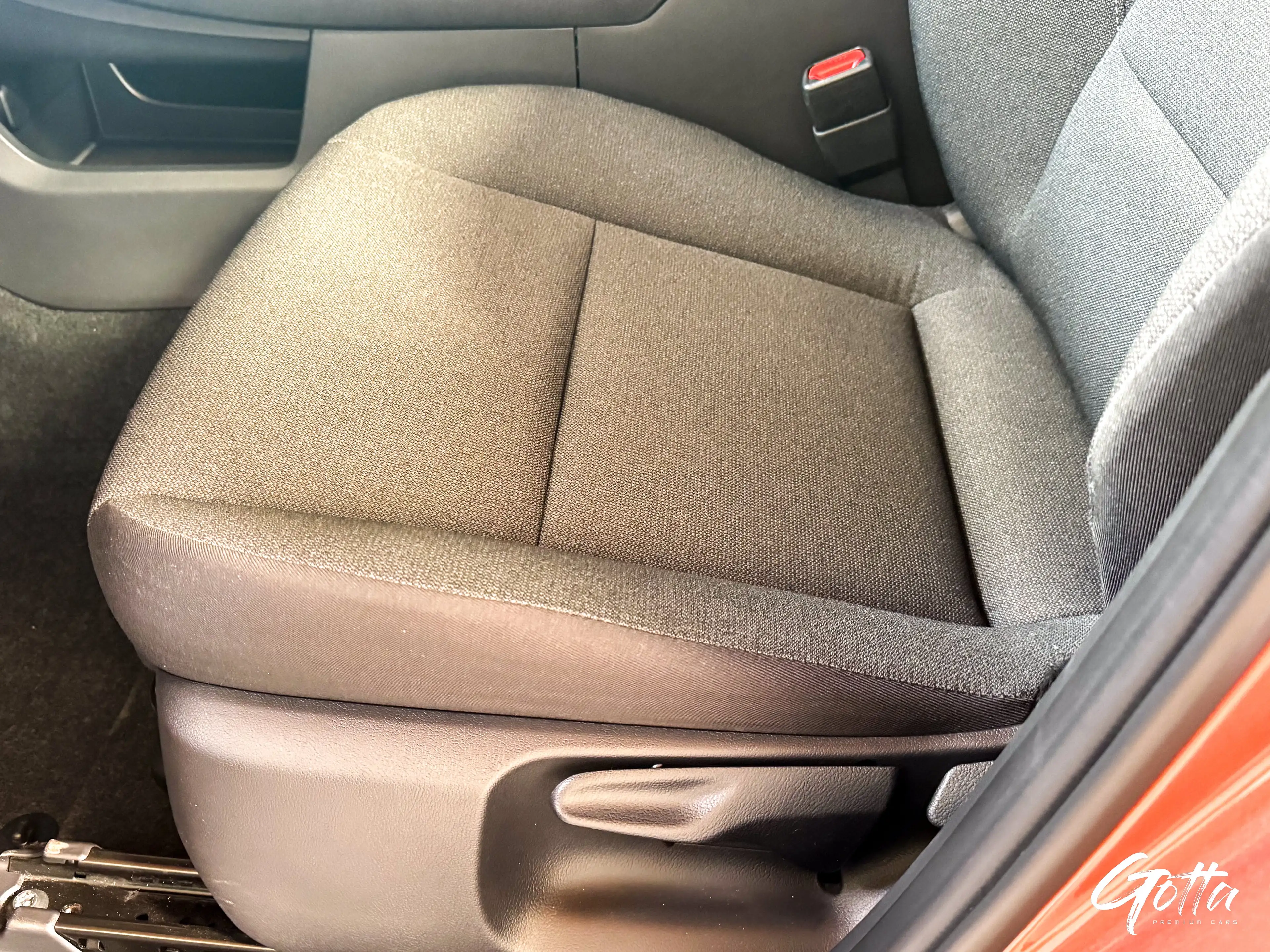 Lexus LBX 1.5i FWD 91CH ***CARPLAY/CAMERA/ GARANTIE 10ANS — photo 5