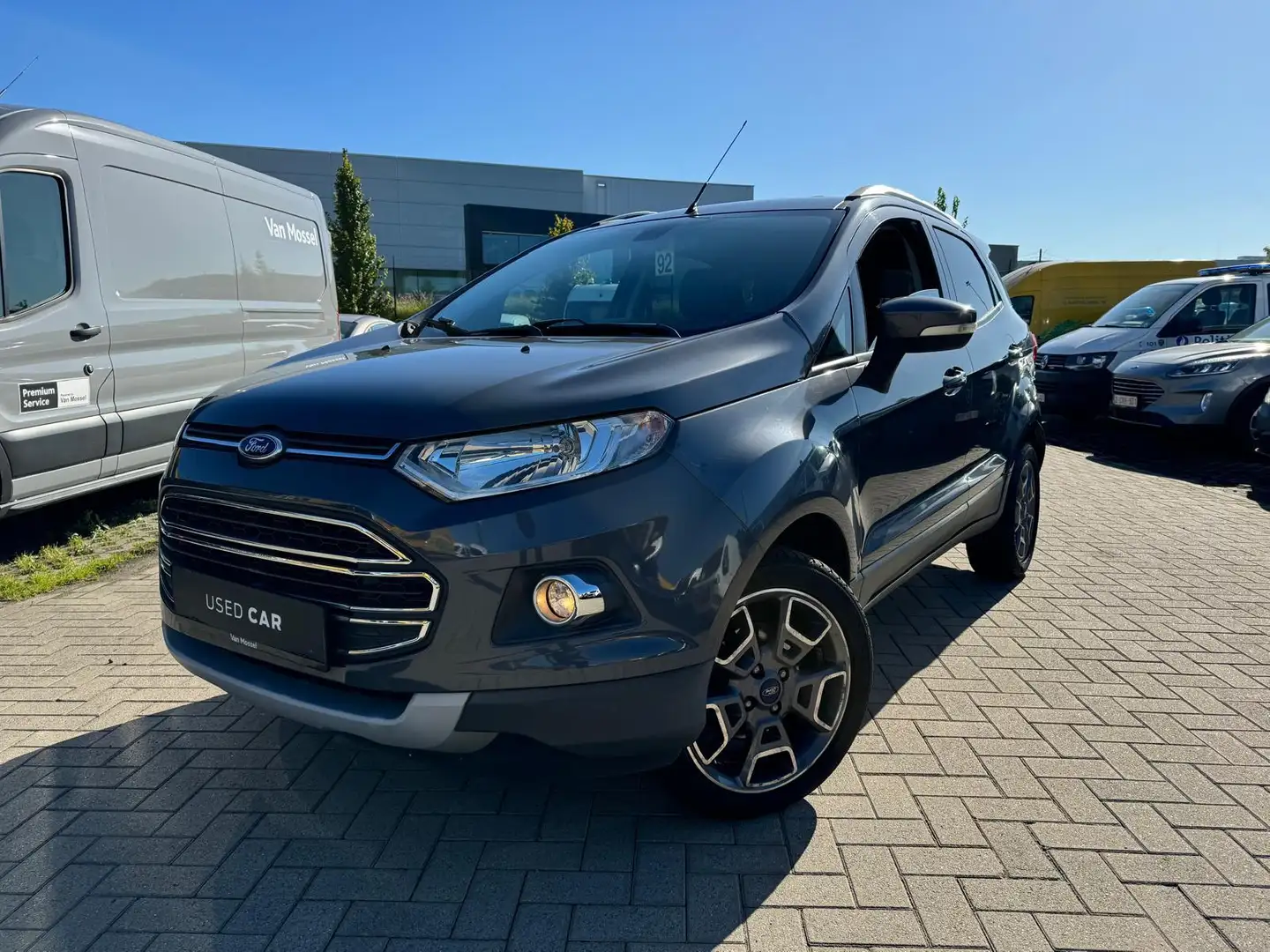 Ford EcoSport 1.0 EcoBoost Titanium S Grijs - 2