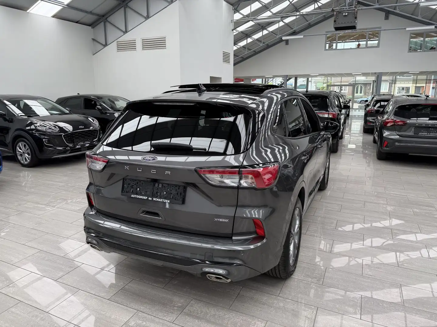 Ford Kuga ST-Line FHEV AUT - 2
