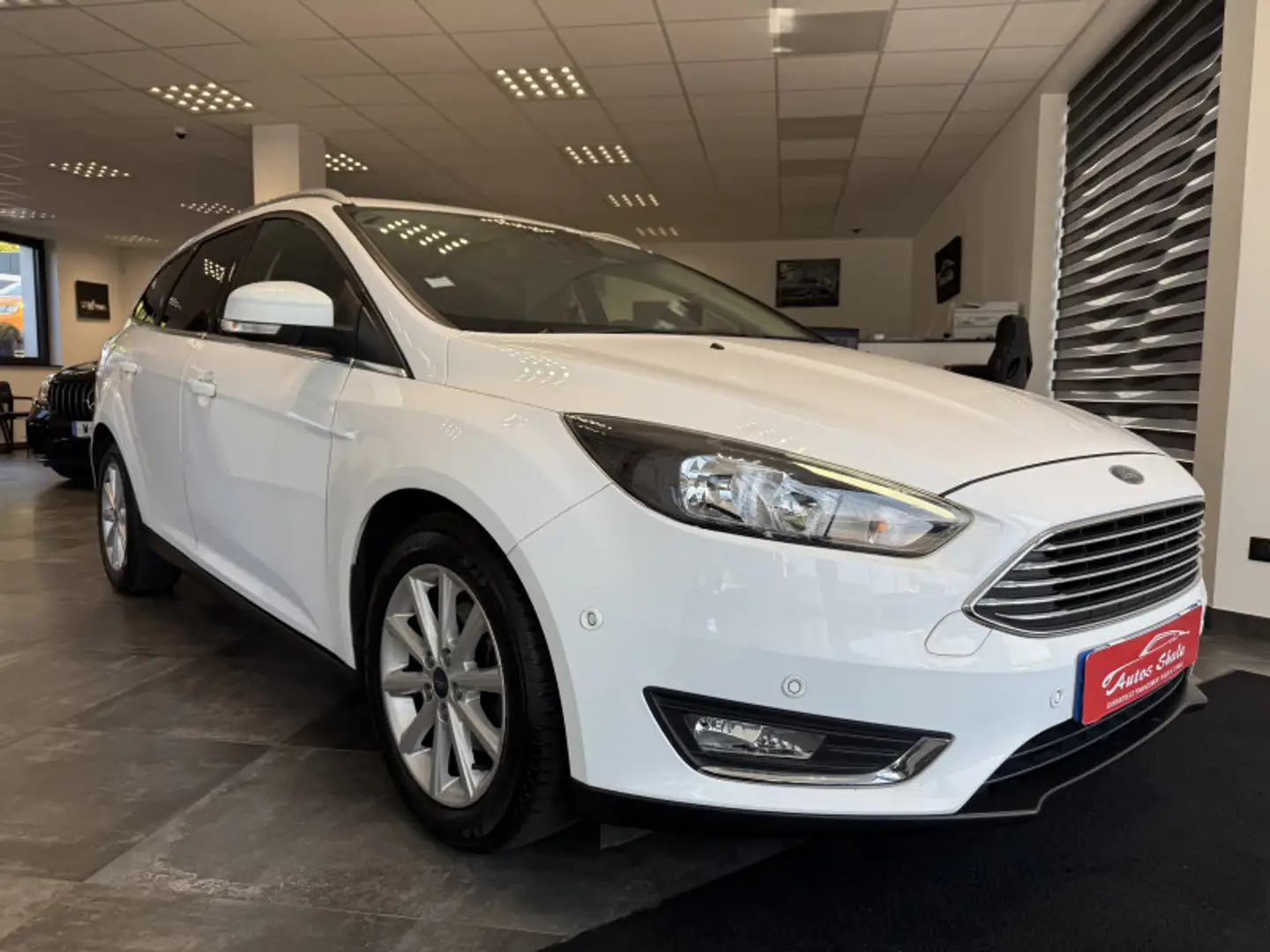Ford Focus 1.5 TDCI 120CH STOP\u0026START TITANIUM Blanc - 2