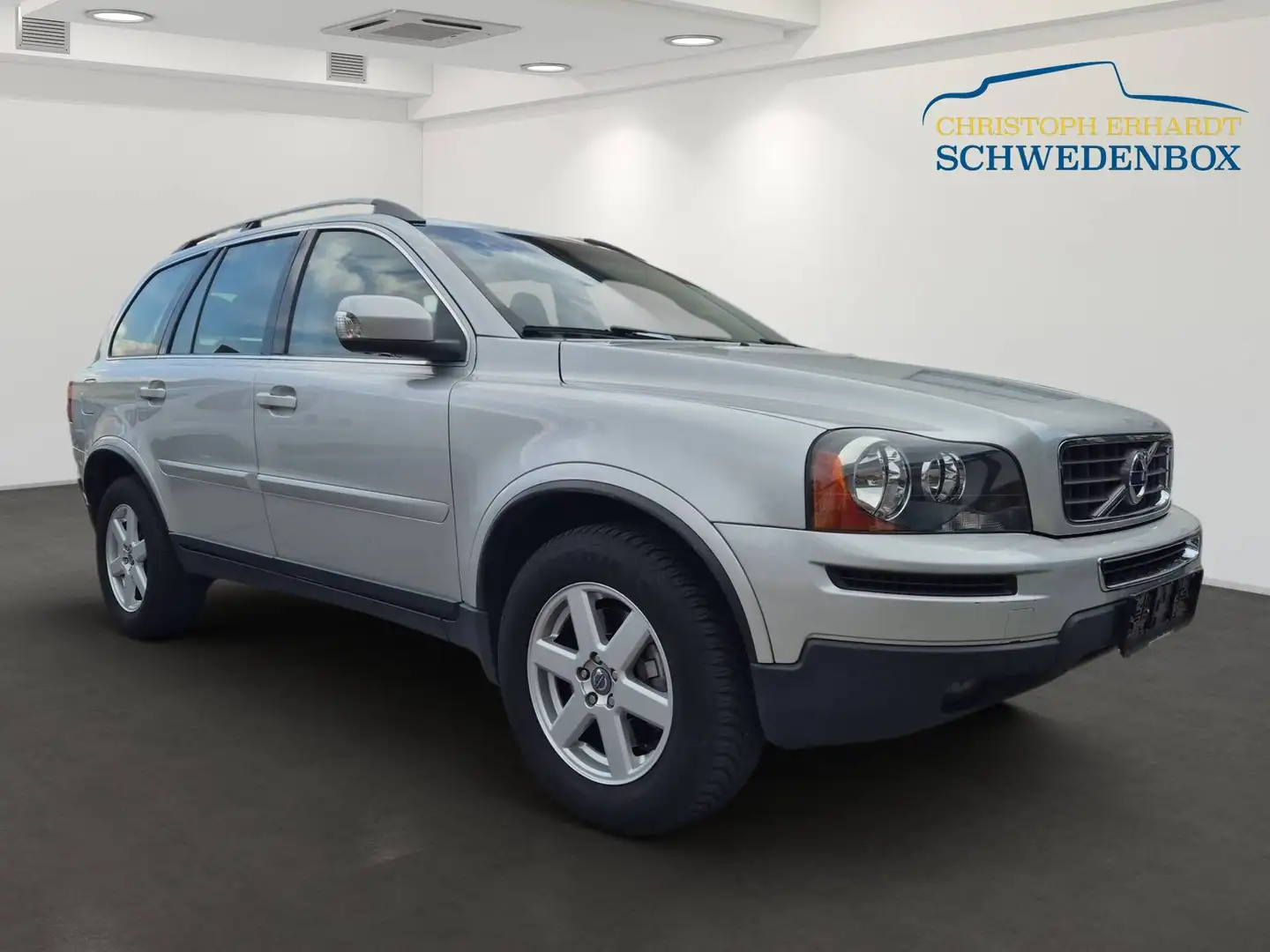 Volvo XC90 D3 Kinetic Geartronic 2WD (7 Sitze) Grau - 2