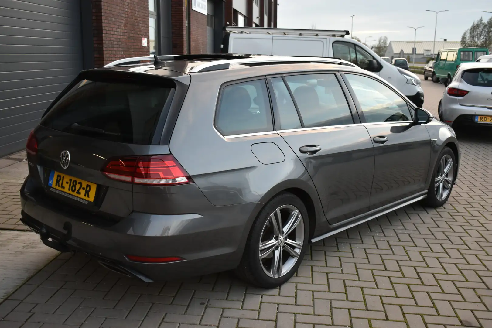 Volkswagen Golf Variant 2.0 TDI Highline Business R Grigio - 2
