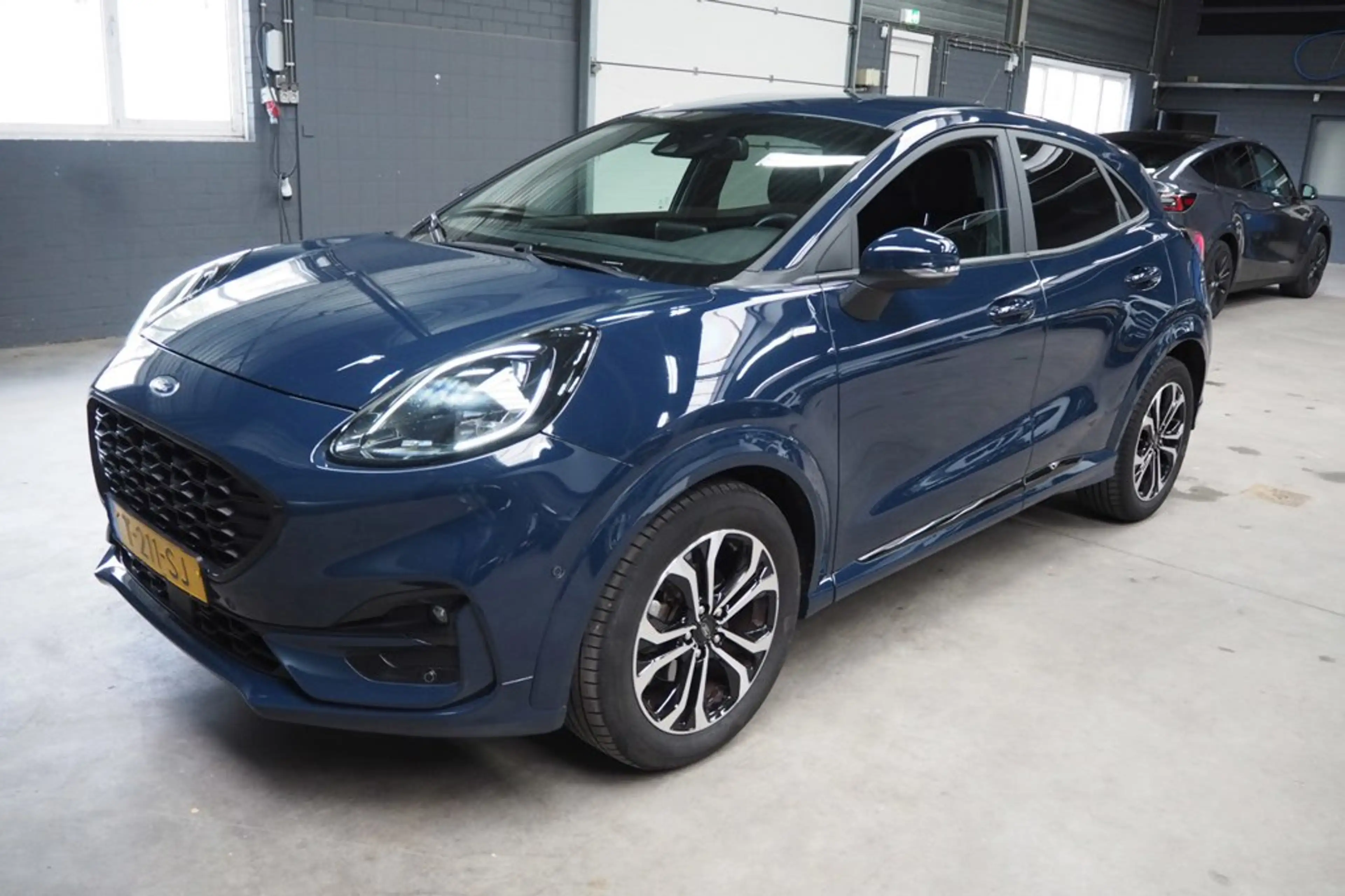 Ford Puma 1.0 EcoBoost Hybrid ST-Line — photo 11