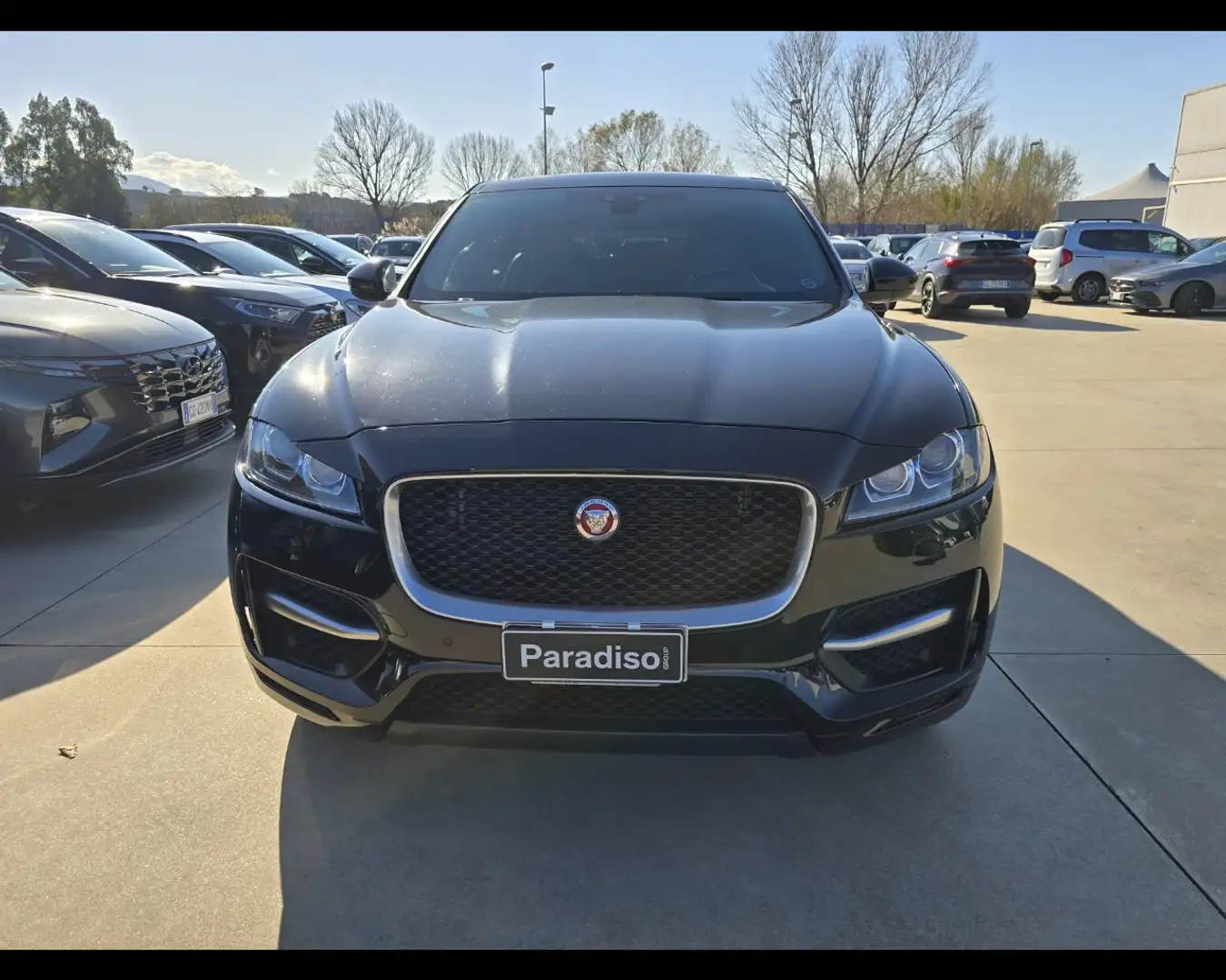 Jaguar F-Pace 2015 2.0d Prestige awd 180cv auto Nero - 2