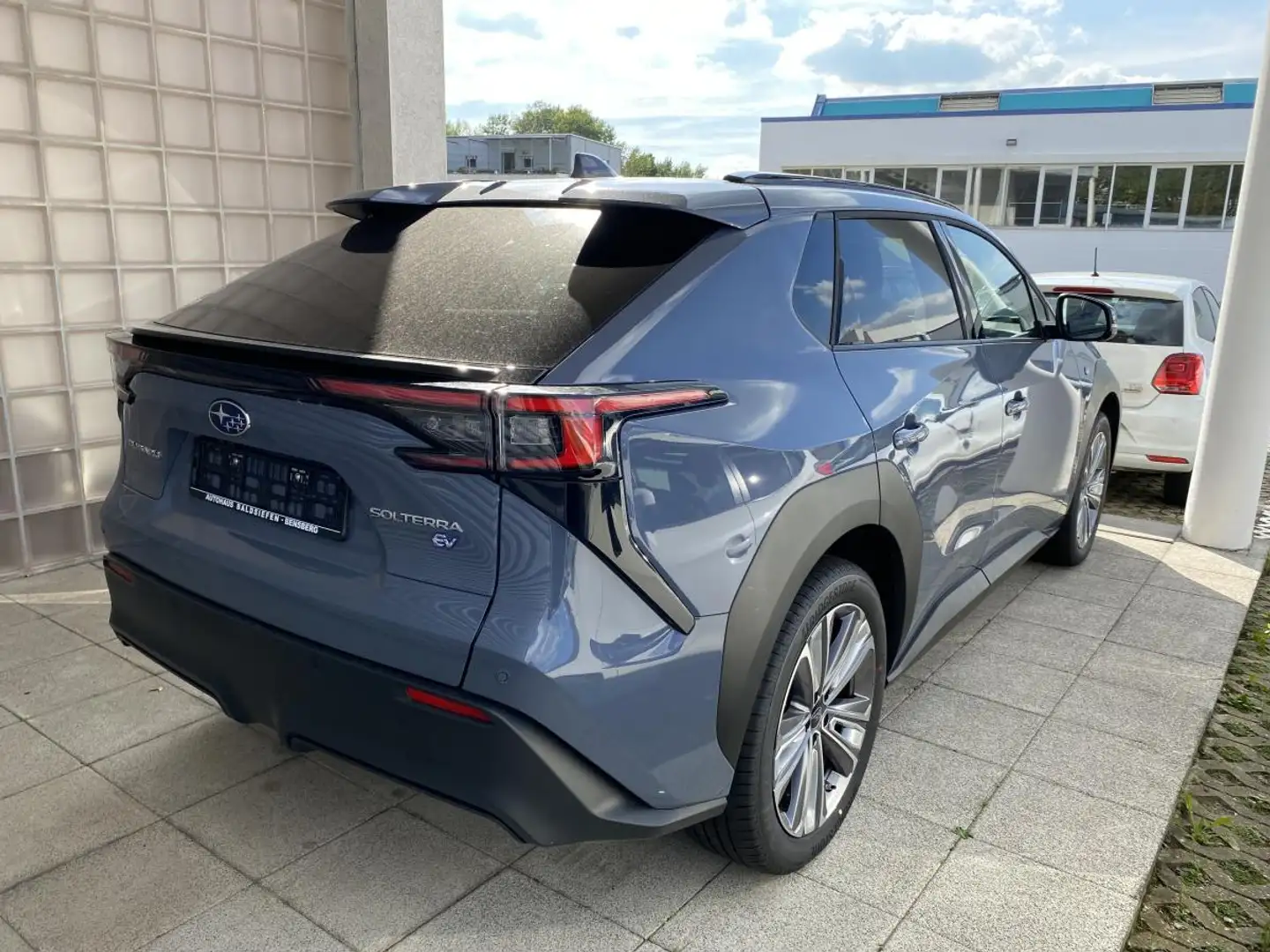 Subaru Solterra Platinum, Vorführwagen Gris - 2