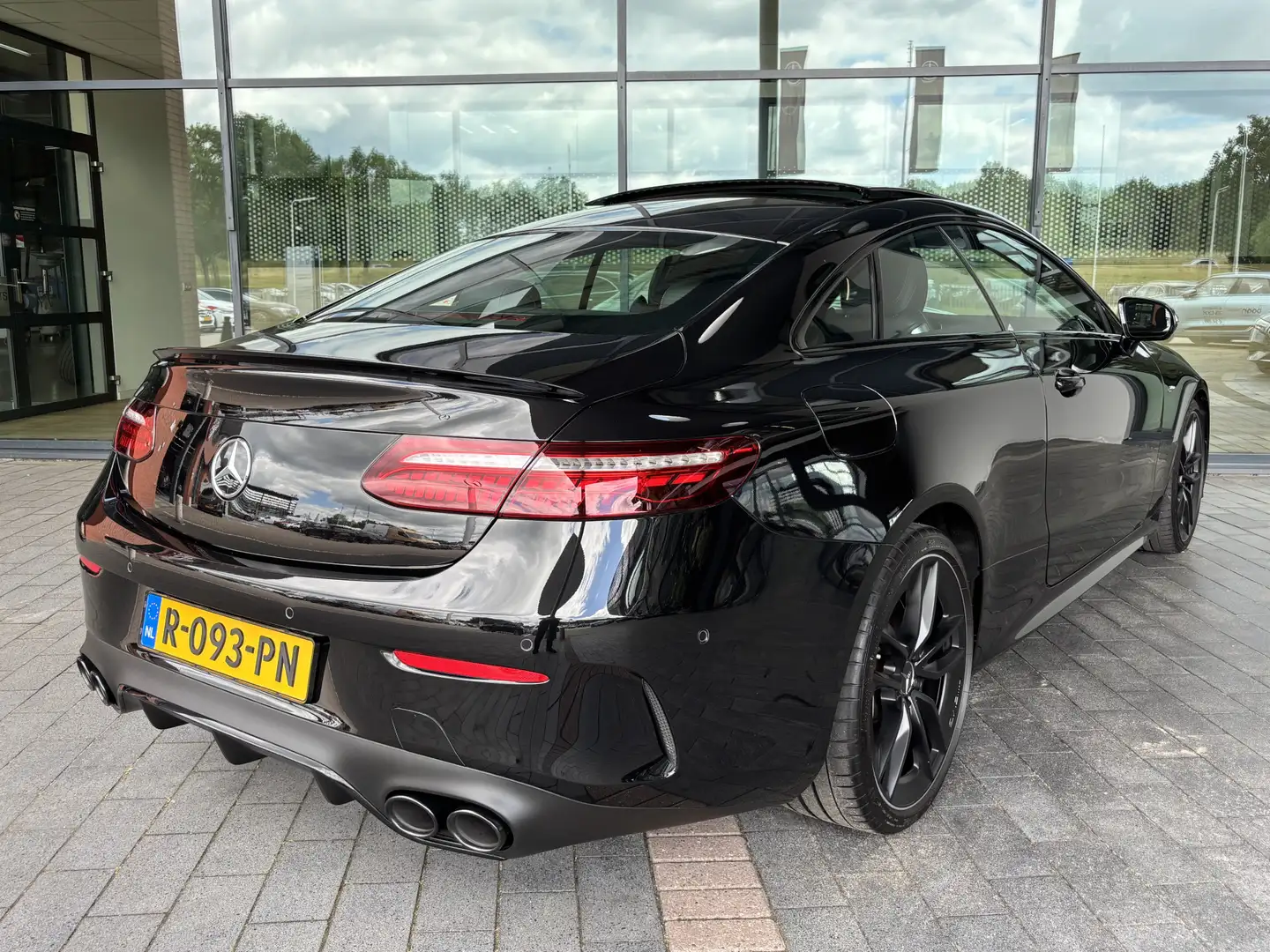 Mercedes-Benz E 53 AMG 4-Matic+ Coupé | Smartphone integratie | Elek. ver Zwart - 2