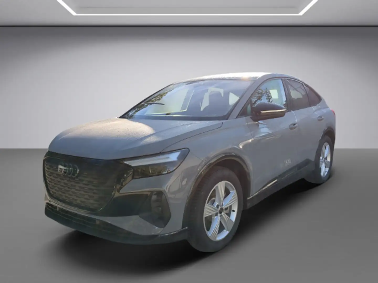 Audi Q4 e-tron Grau - 2