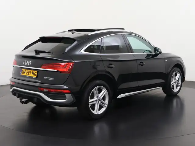 Audi Q5 view 4