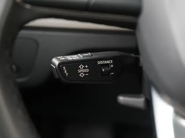 Audi Q5 view 10