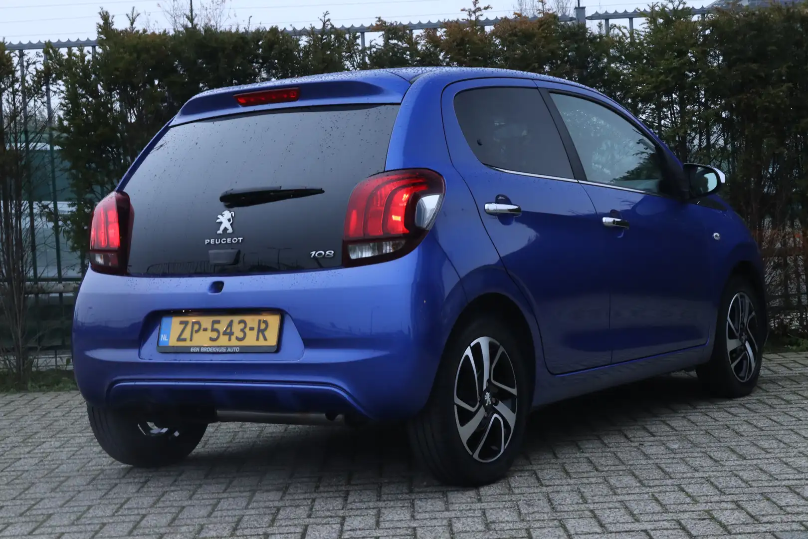 Peugeot 108 1.0 e-VTi Allure Automaat | Keyless | LMV | Camera Bleu - 2