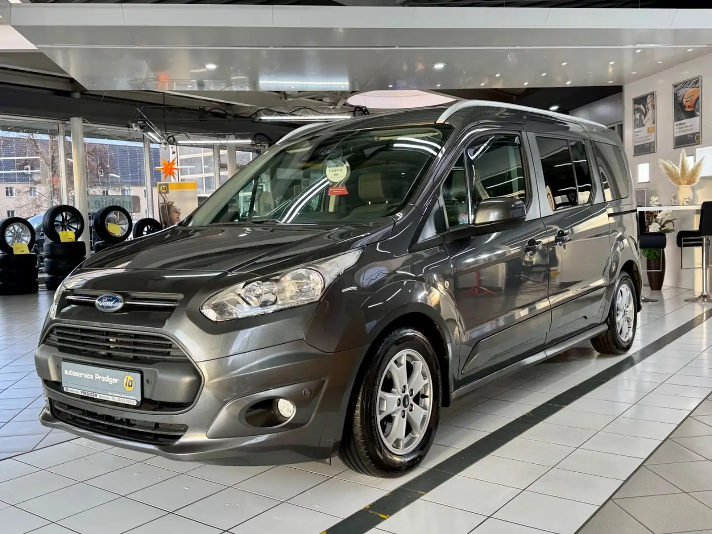 Ford Grand Tourneo Titanium+AHK+KAMERA+7 SITZE+Winterpaket* Grey - 2