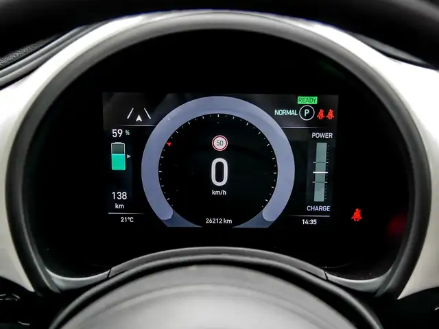 Fiat 500E view 10