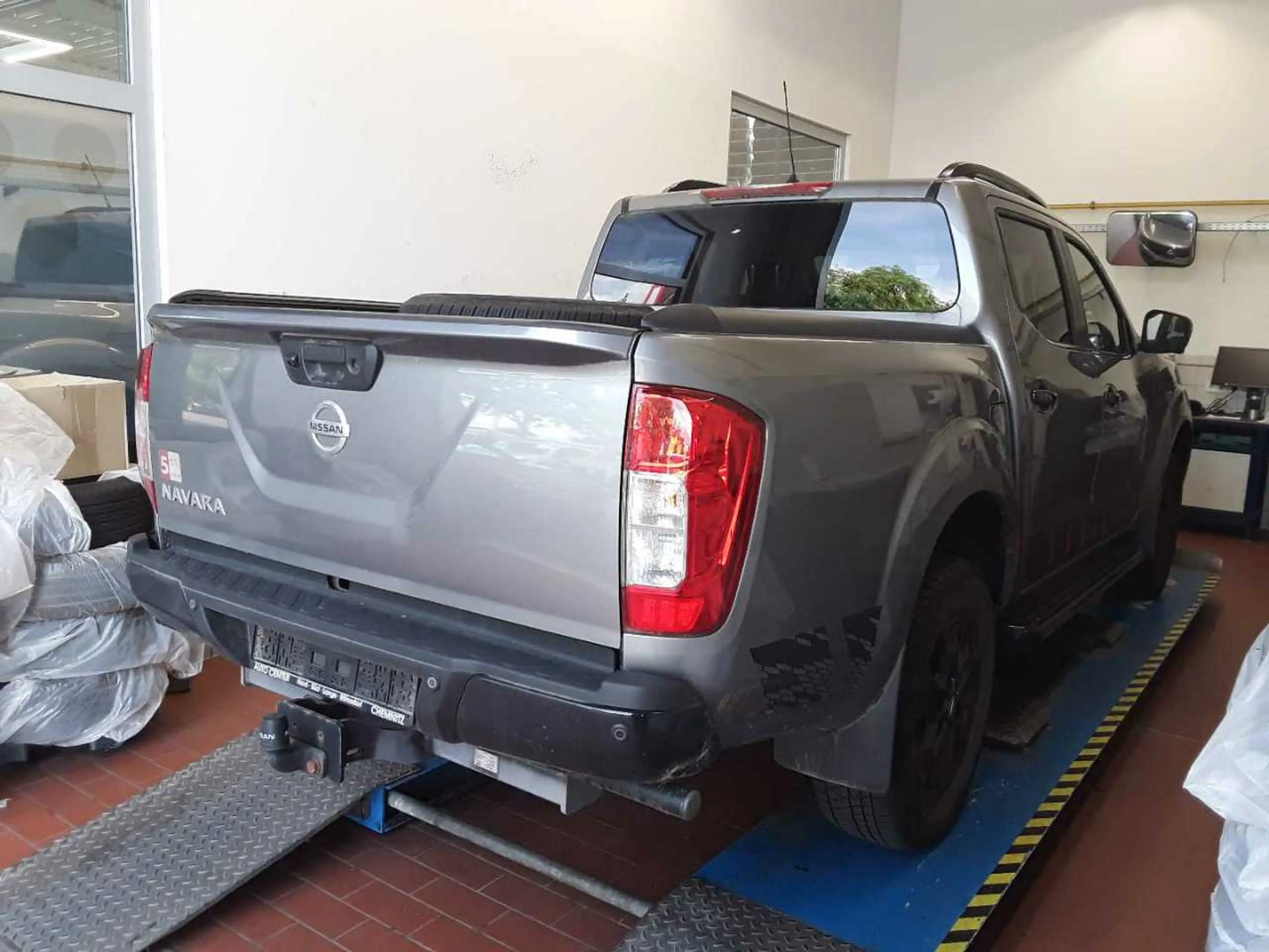 Nissan Navara NP300 AT7 4x4 N-Guard AHK/LED/Navi — photo 4