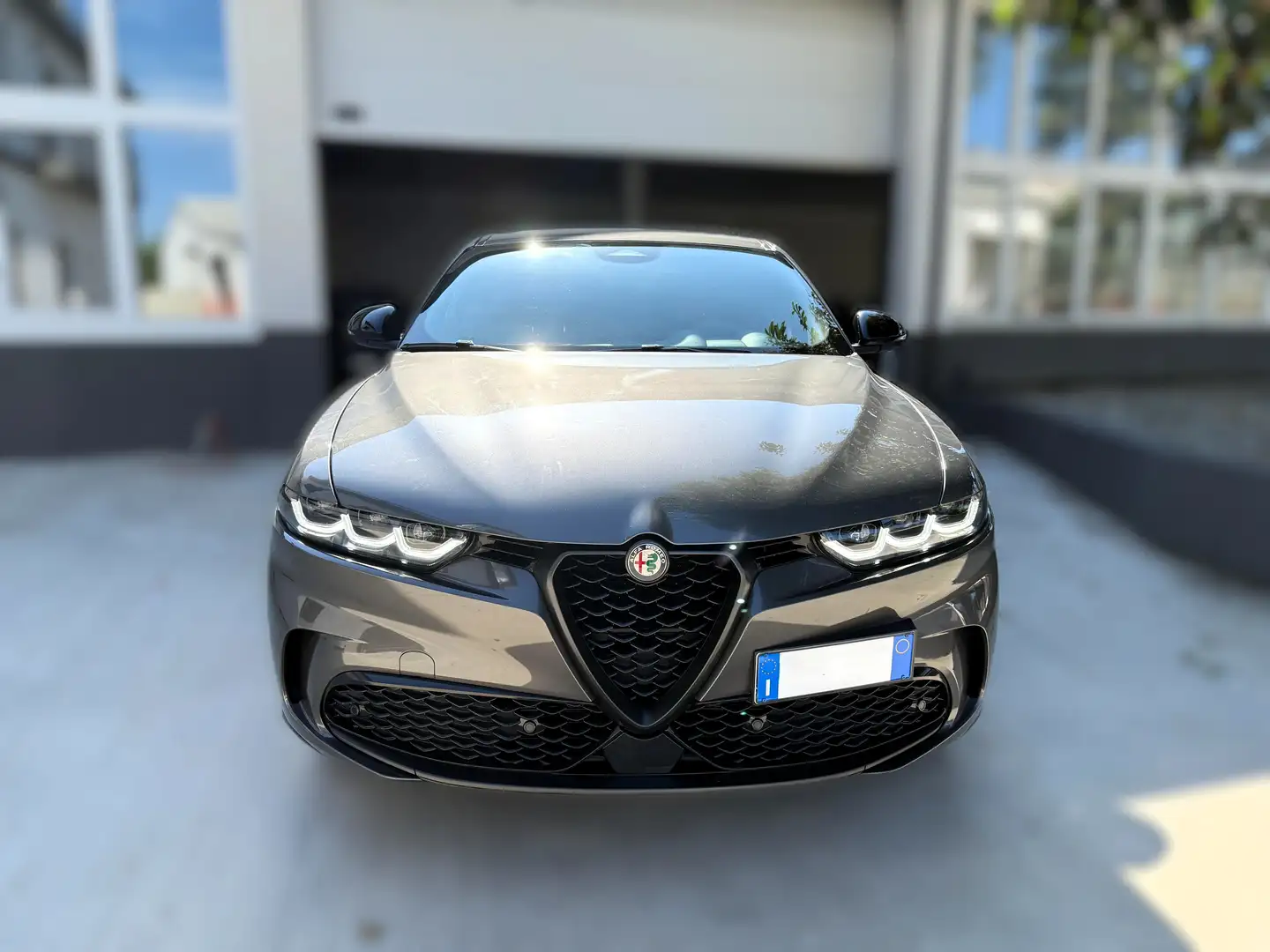 Alfa Romeo Tonale 1.5 130 CV MHEV TCT7 Edizione Speciale Gris - 2