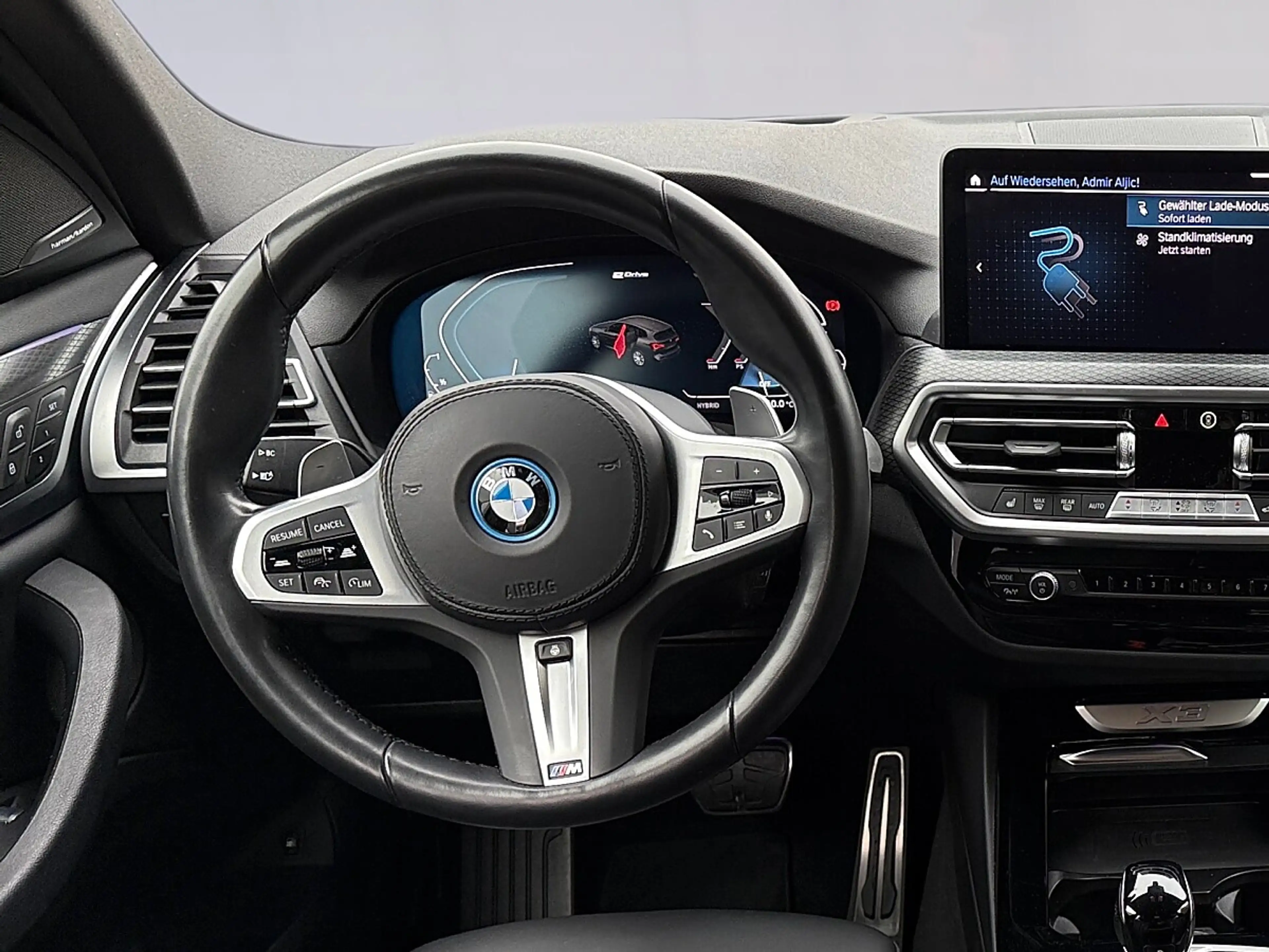 BMW X3 xDrive 30e — photo 13
