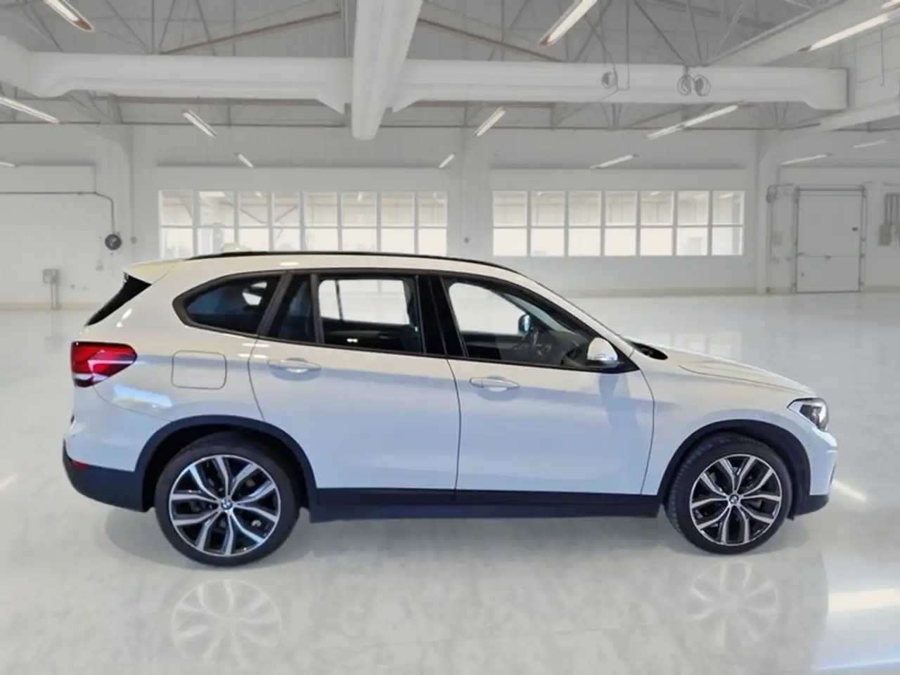 BMW X1 XDRIVE 25E BUSINESS ADVANTAGE AUTOMATICO SUV, миниатюра 3