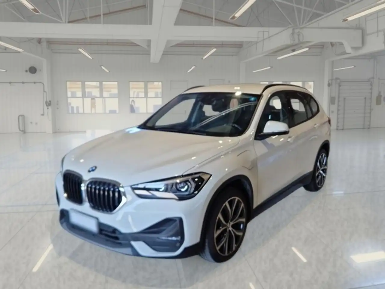 BMW X1 XDRIVE 25E BUSINESS ADVANTAGE AUTOMATICO SUV