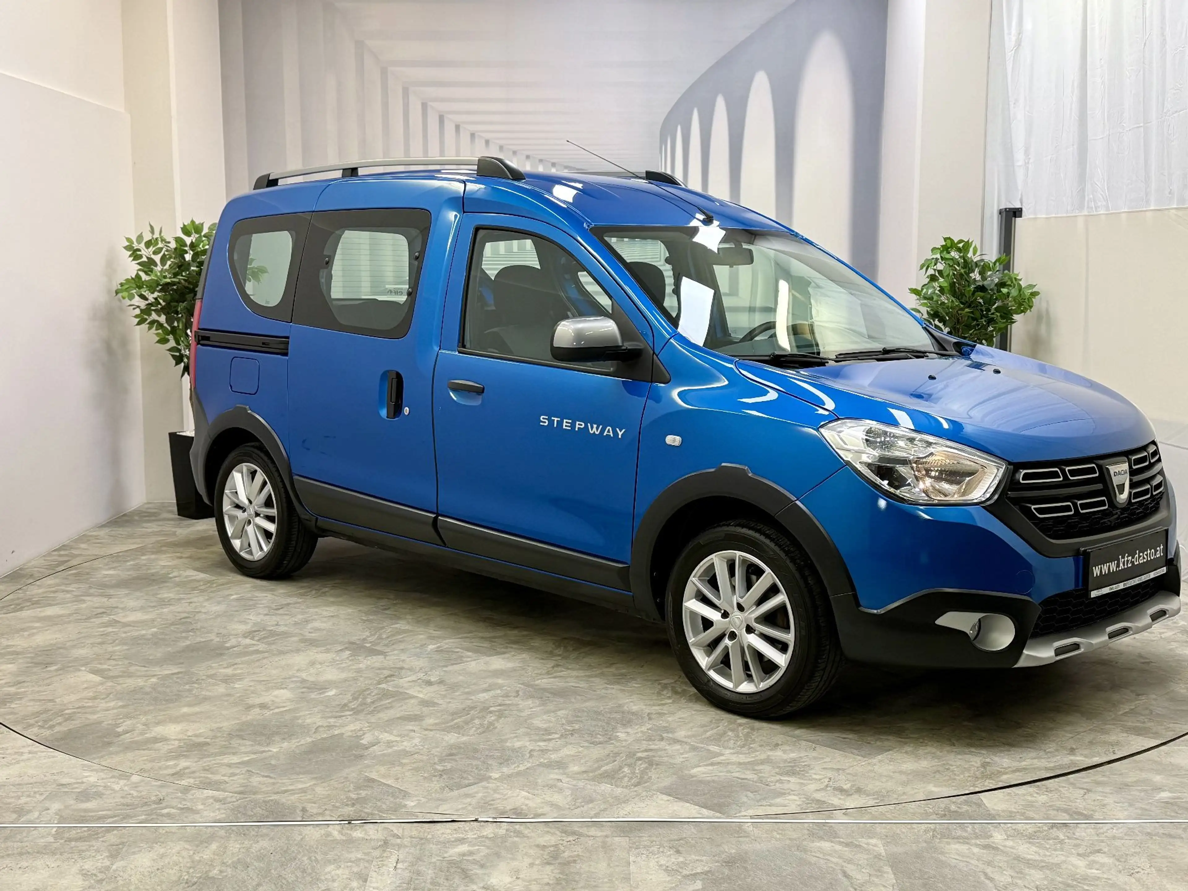 Dacia Dokker Stepway TCe 115 S&S__AHK__SITZHEIZUNG__ — photo 3
