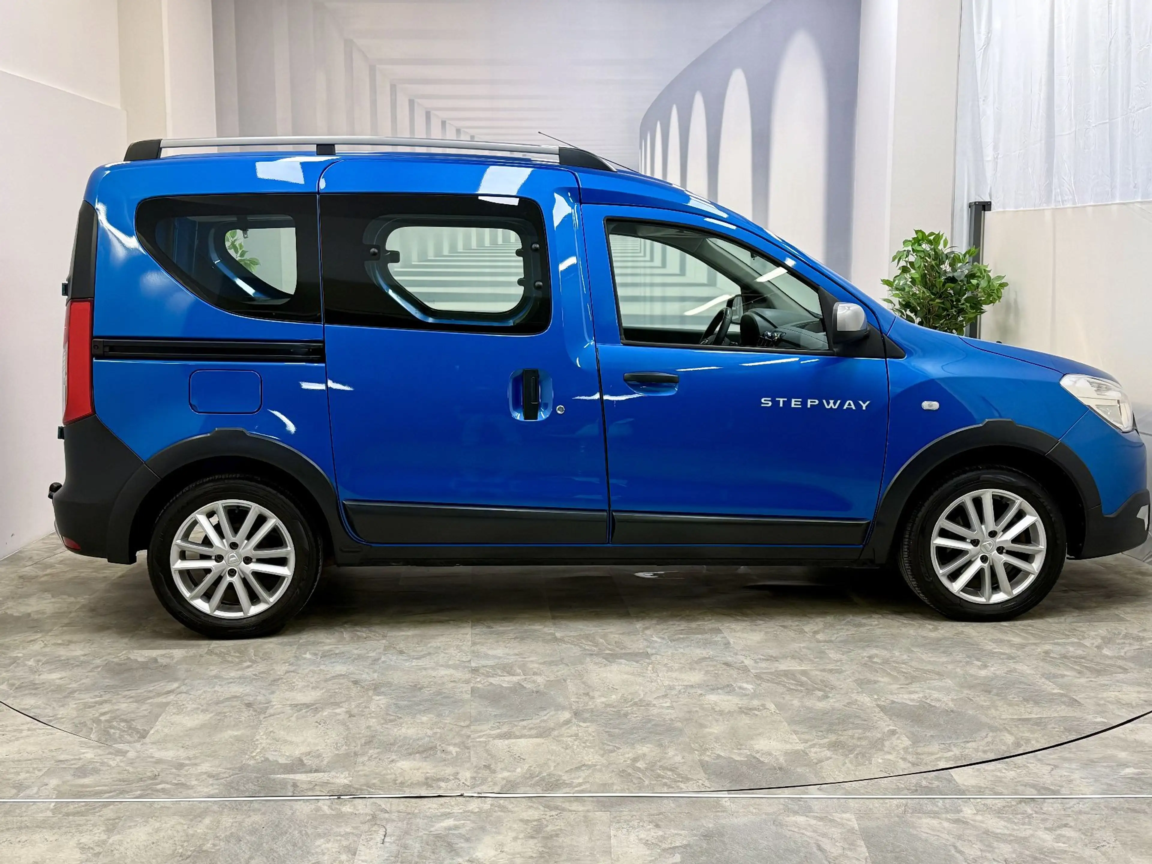 Dacia Dokker Stepway TCe 115 S&S__AHK__SITZHEIZUNG__ — photo 4