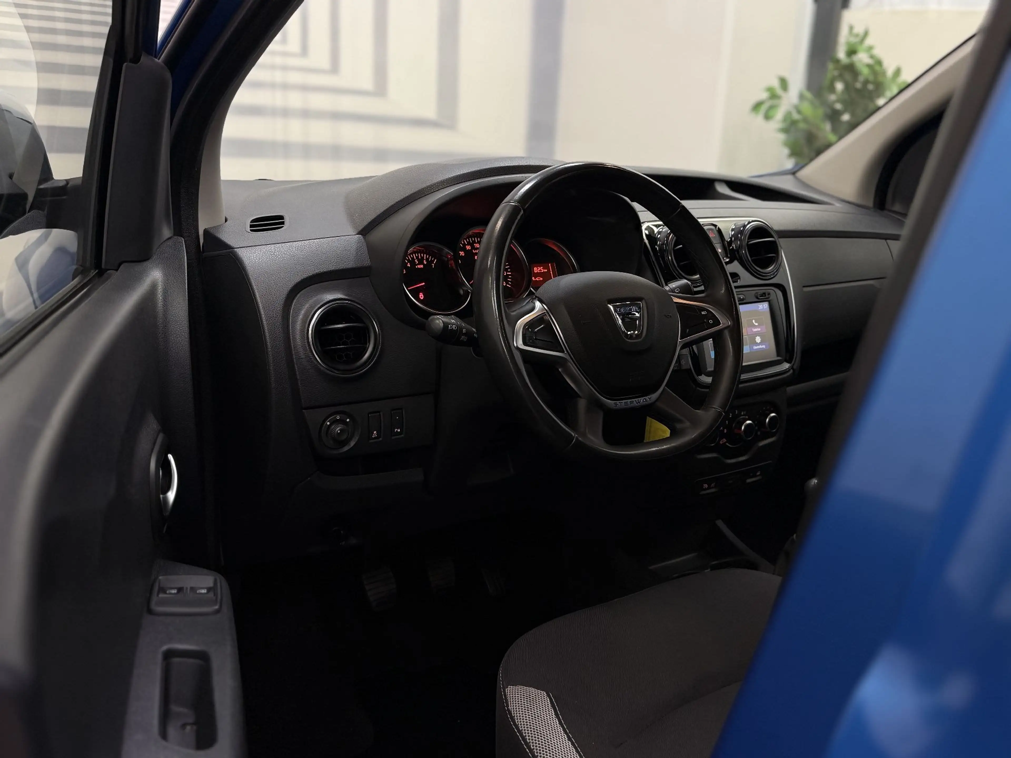 Dacia Dokker Stepway TCe 115 S&S__AHK__SITZHEIZUNG__ — photo 12