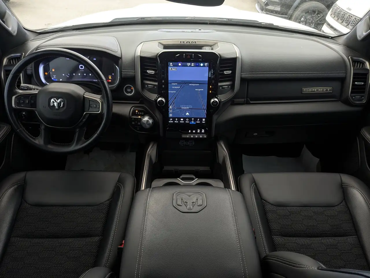 RAM 1500 снимка RAM 1500
