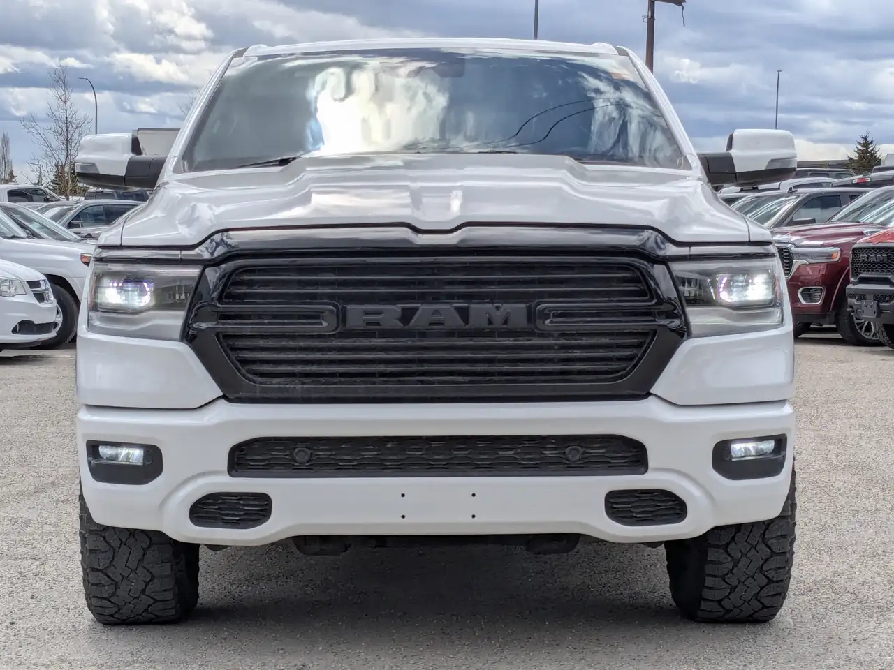 RAM 1500 снимка RAM 1500