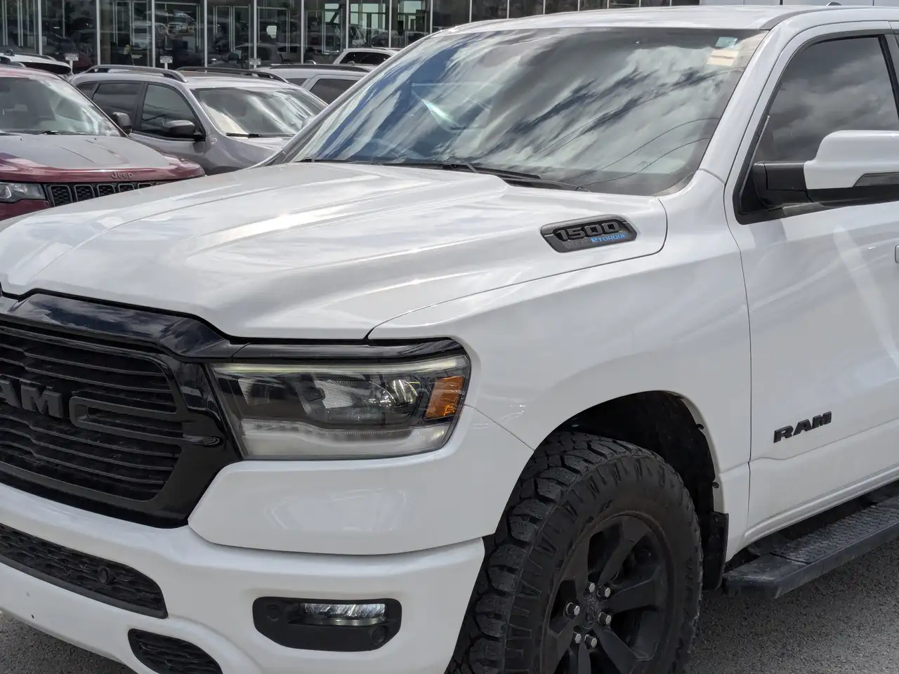 RAM 1500 снимка RAM 1500