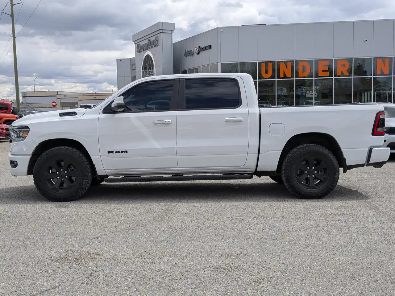 RAM 1500 снимка RAM 1500