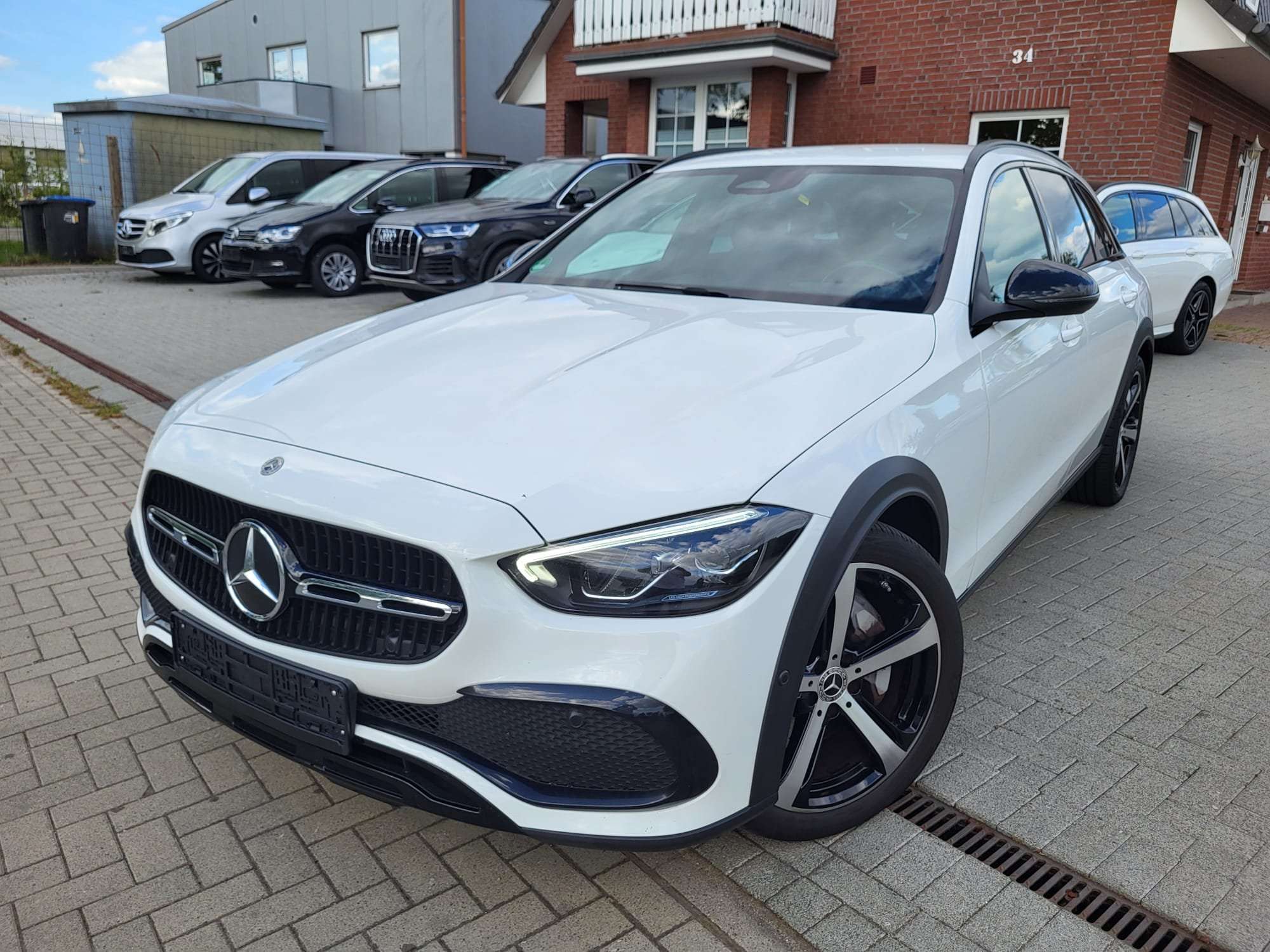 Second hand Mercedes Benz C-Class 