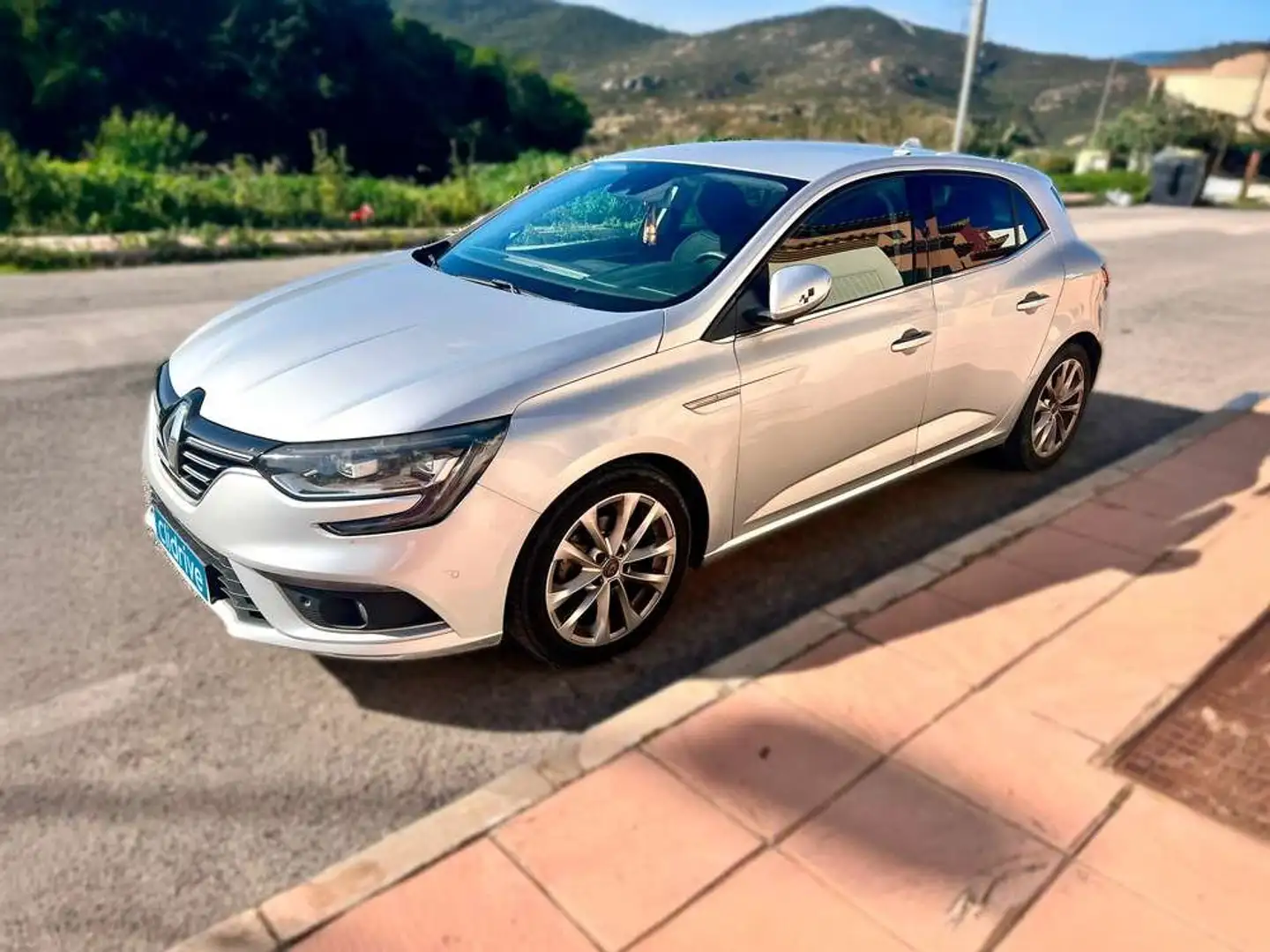 Renault Megane 1.2 TCe Energy Limited 97kW Gris - 2