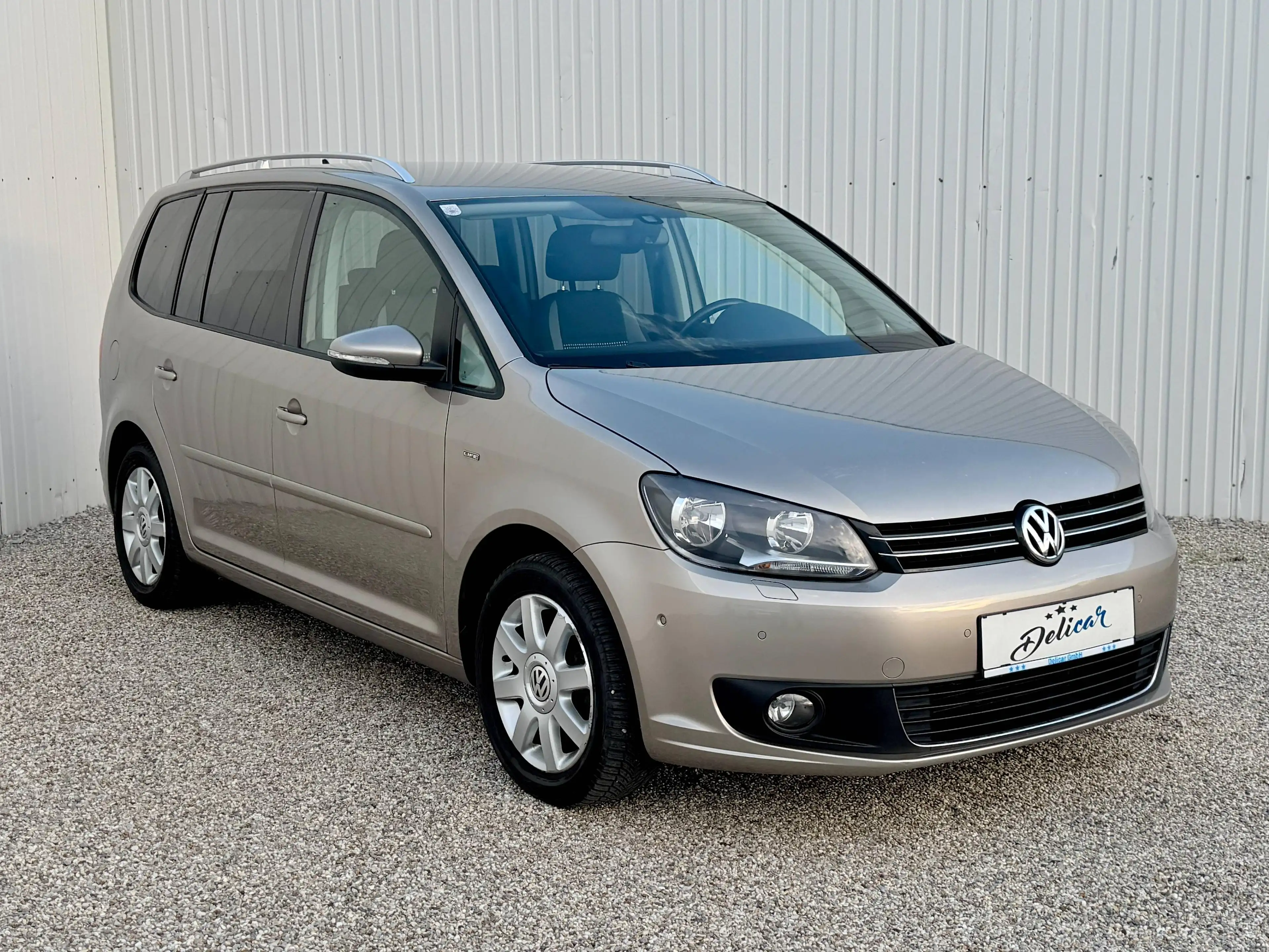 Volkswagen Touran Life BMT Automatik — photo 2