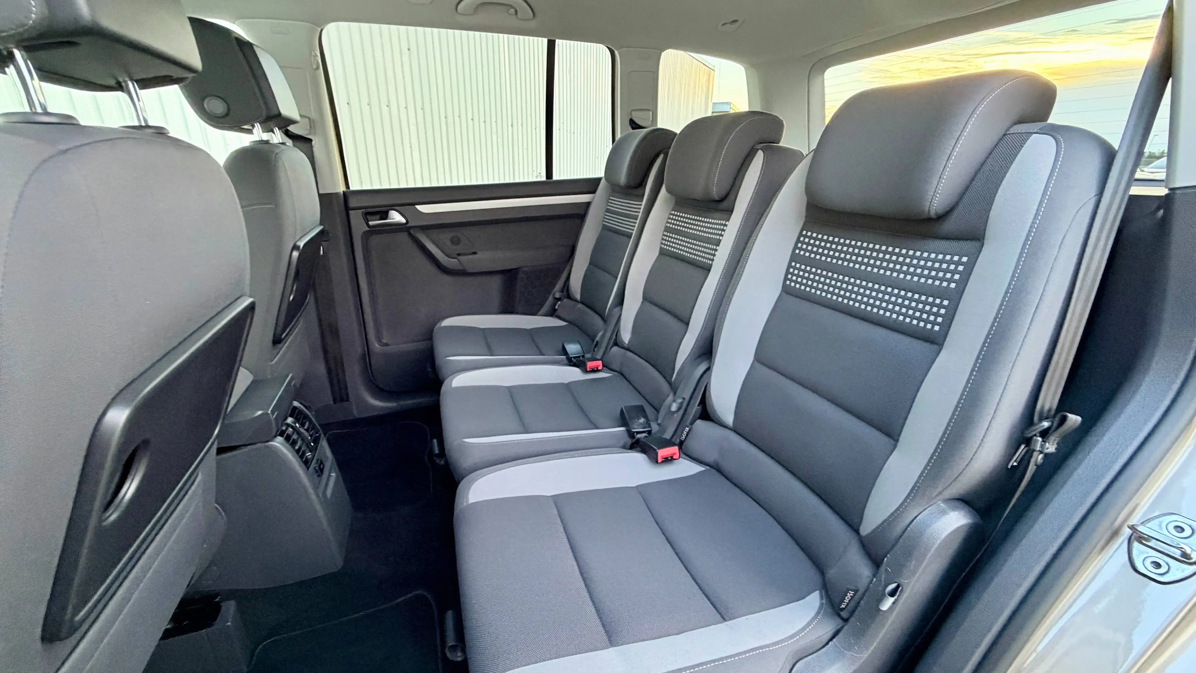 Volkswagen Touran Life BMT Automatik — photo 15