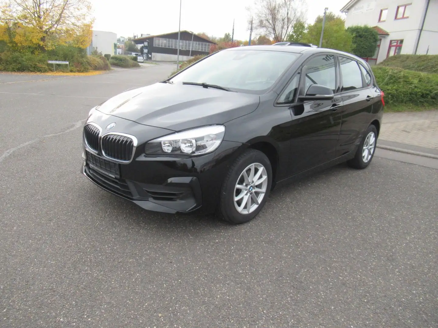BMW 218 i Active Tourer Advantage Schwarz - 2