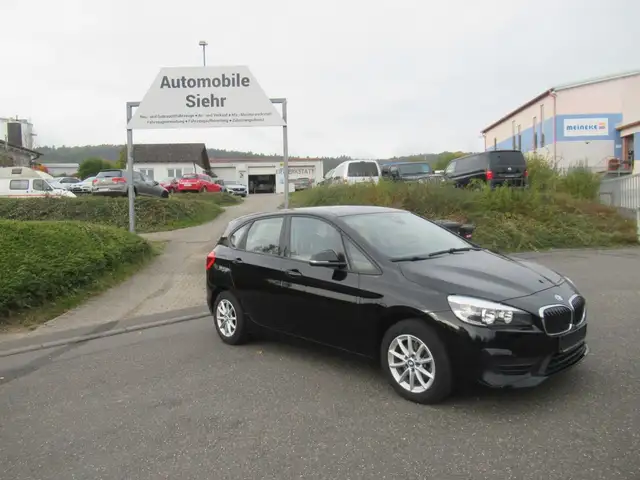 BMW 218 i Active Tourer Advantage