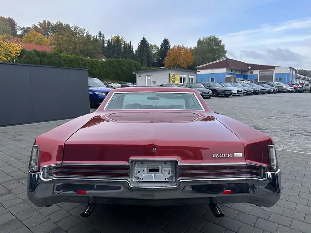 Electra Buick Electra view 11