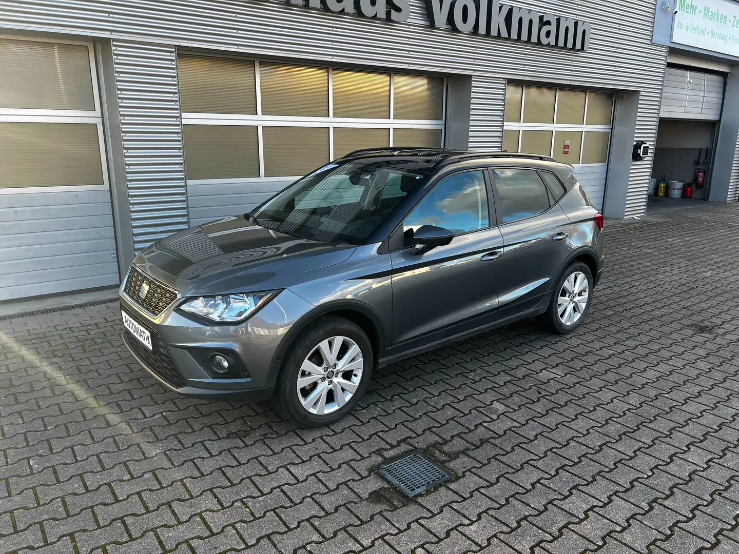 SEAT Arona Style CarPlay/Android Rückfahrkamera AHK Gris - 1