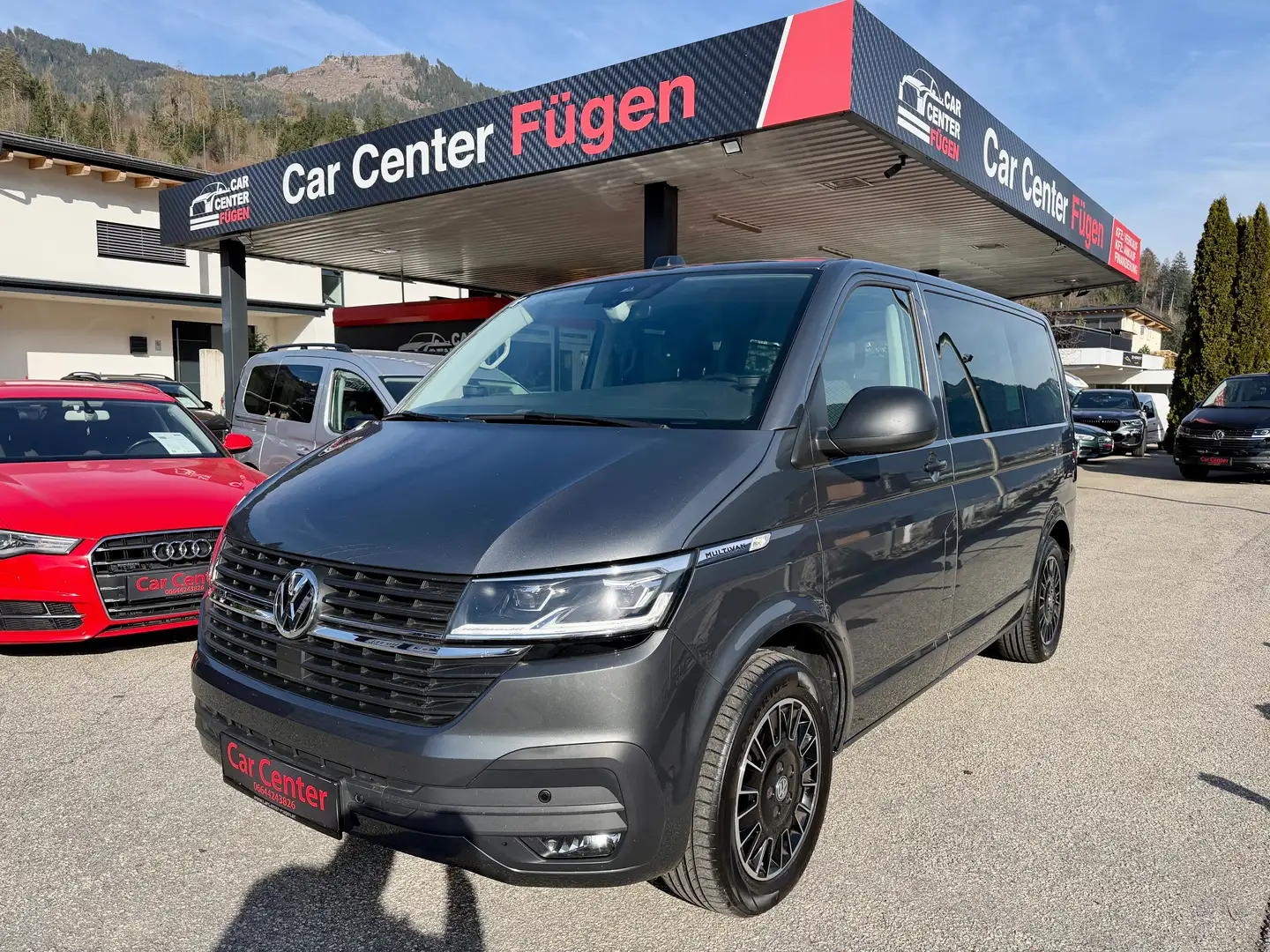 Volkswagen T6.1 Multivan Trendline 4MOTION DSG 1.Besitz Grau - 1
