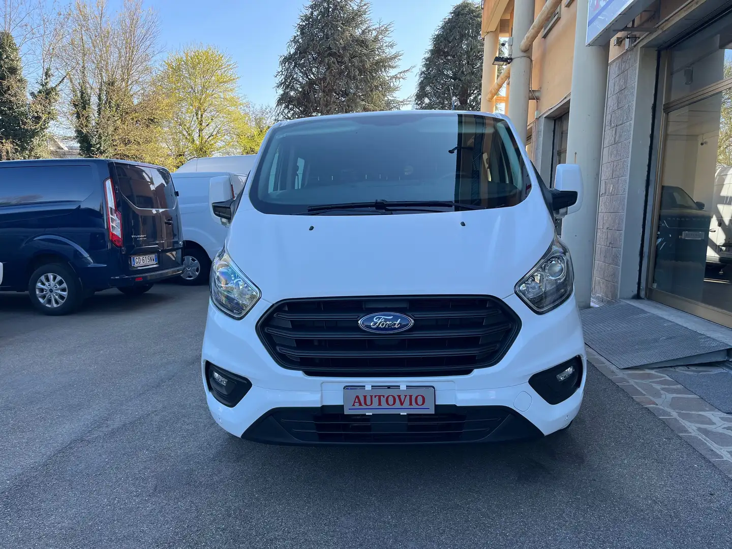Ford Transit Custom 2.0tdci 130cv Trend 6-posti Bianco - 2