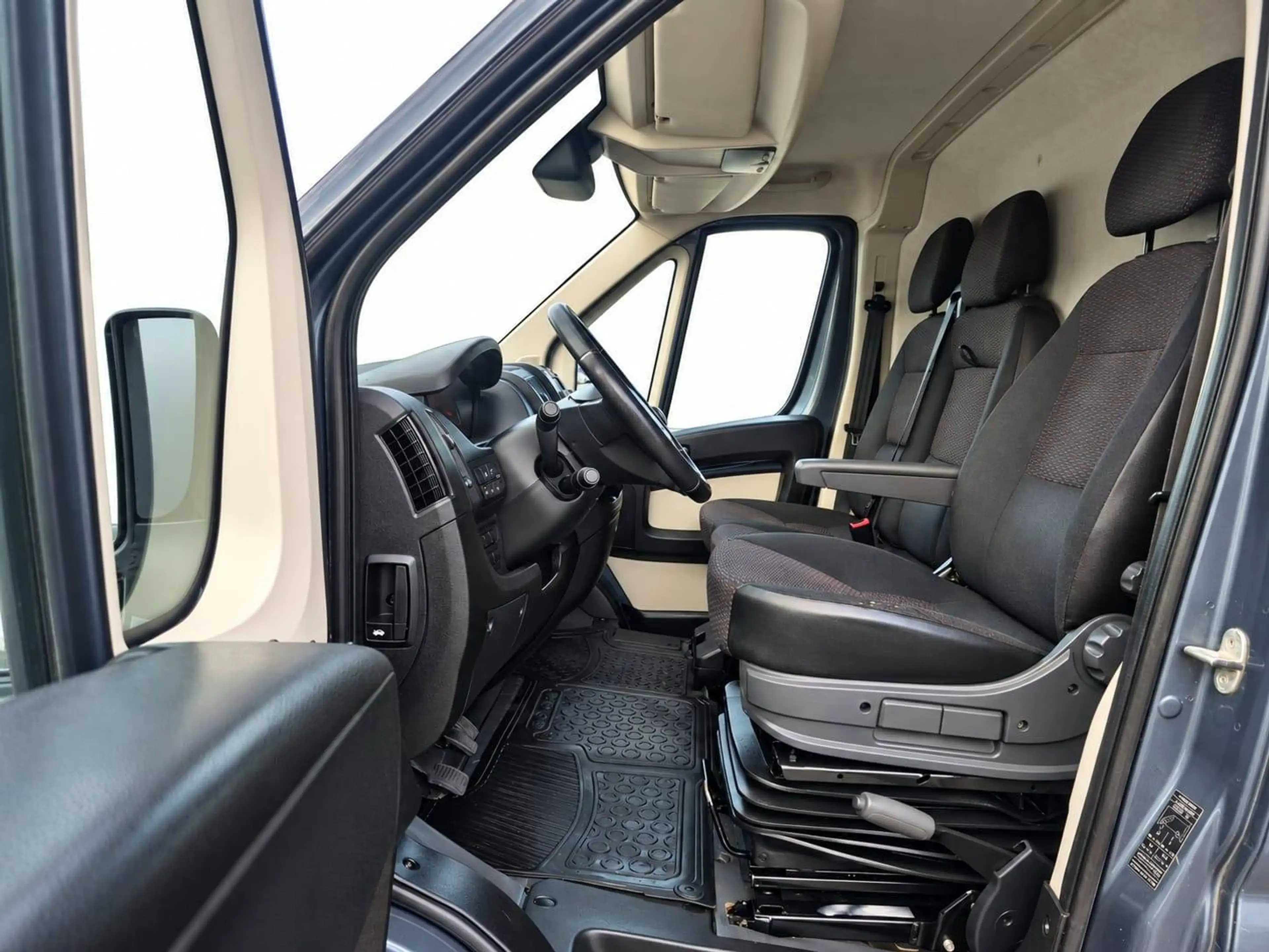 Peugeot Boxer 2.0 BLUEHDI*L4H2*PRO*EURO-6B*ECHELLE*163CV*CAM*CLIM*GPS* — photo 12