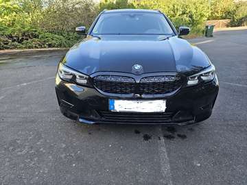 320 d Business Paket mit M-Lenkrad G21