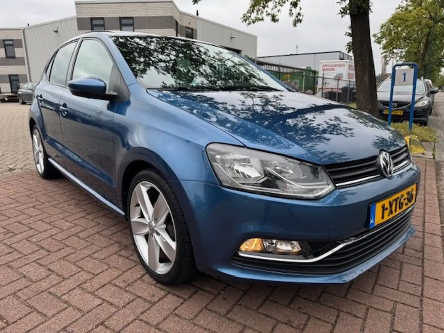 Volkswagen Polo 1.2 TSI 5deurs Highline Airco/ECC,Cruisecontrol,Na Blau - 1