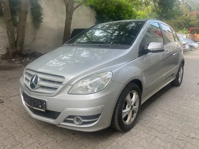 Mercedes-Benz B 200 B 200 CDI Autotronic