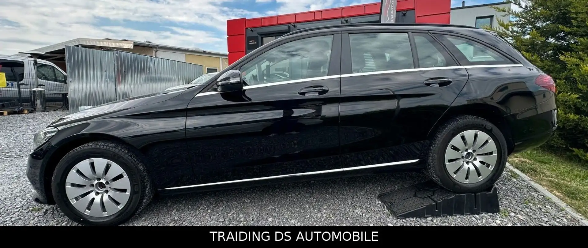 Mercedes-Benz C 220 d / 1 . HAND / 19% MWST / GARANTIE Schwarz - 2