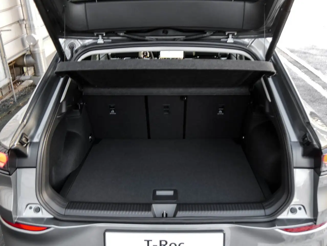 Volkswagen T-Roc Style 1.5 l eTSI DSG MATRIX PANO 15