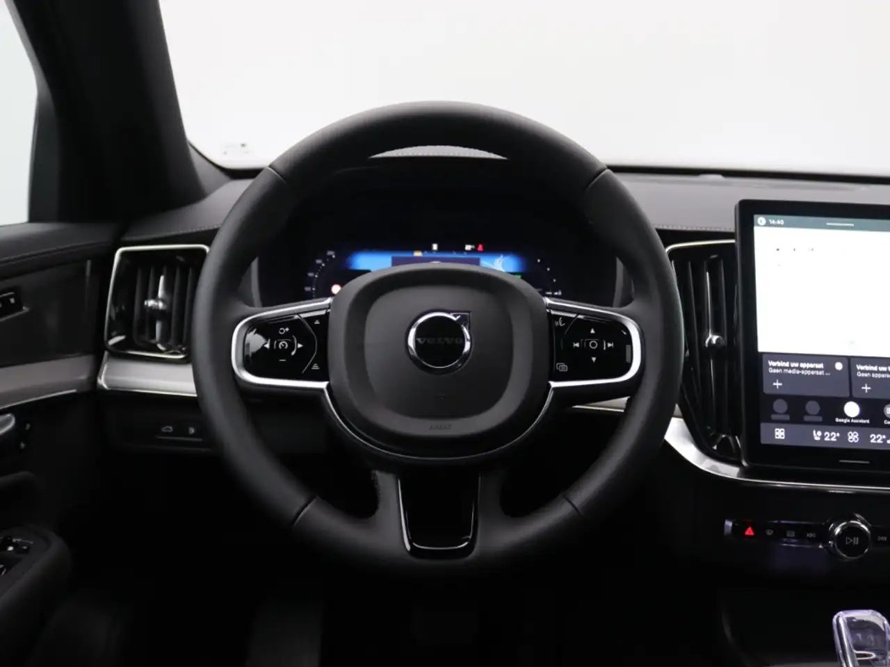 Volvo XC90 Plus Black Edition Recharge Hybrid AWD 7-Sitzer, миниатюра 16