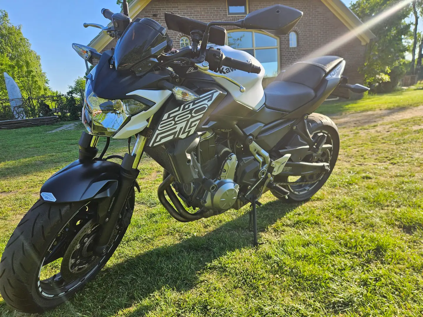 Kawasaki Z 650 X Wit - 2