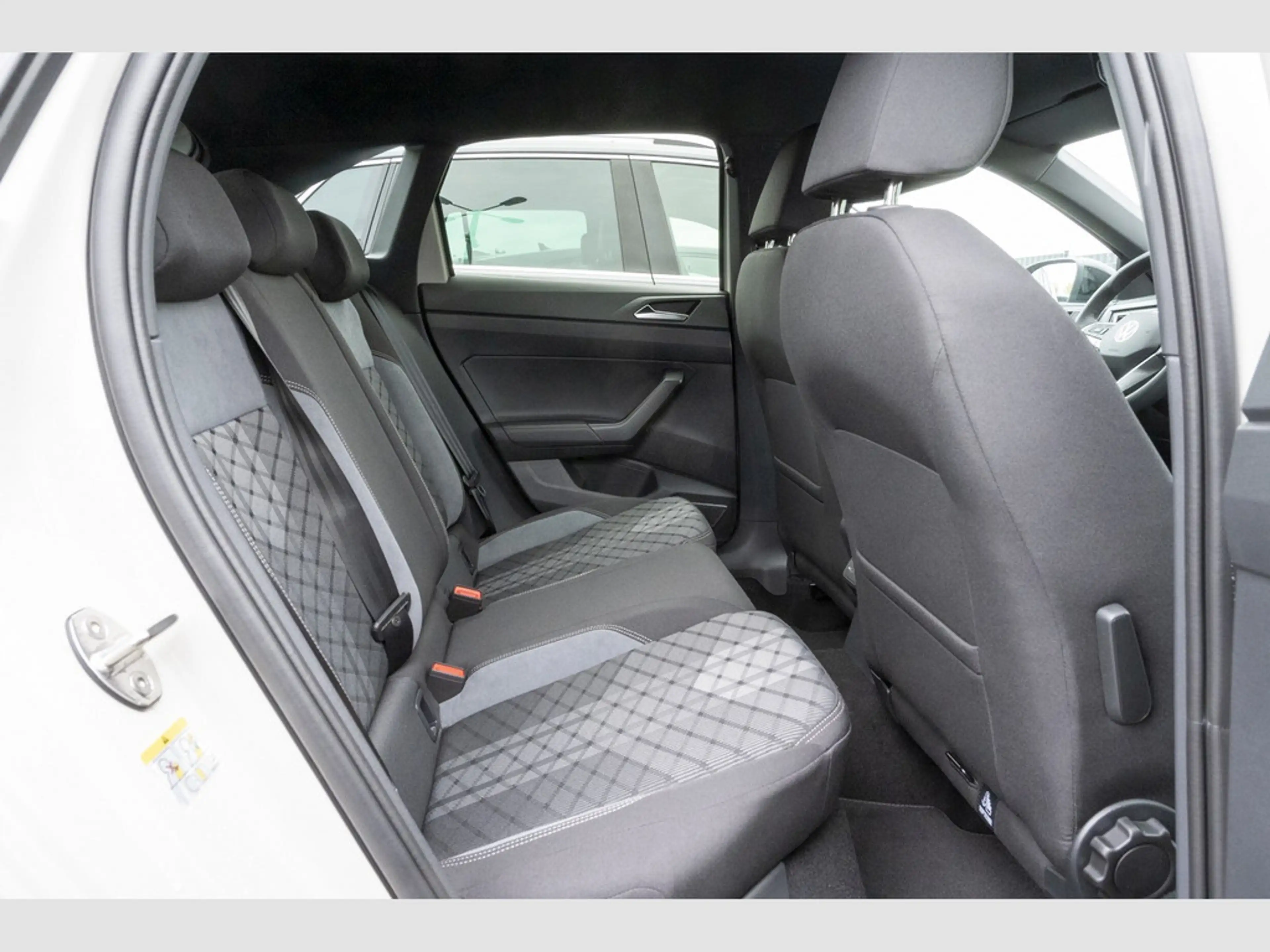 Volkswagen Taigo 1.0 TSI DSG R-Line Black Style/Kamera/Keyless Access/Licht+Sicht — photo 13