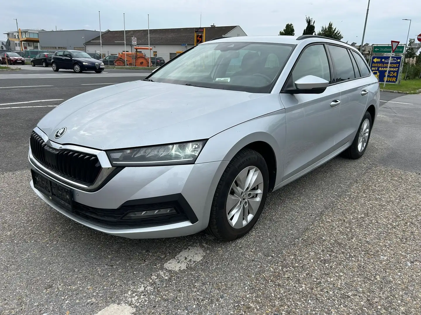 Skoda Octavia Ambition Grau - 1