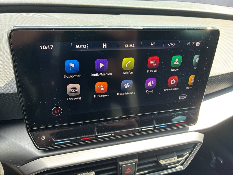 SEAT Leon FR 2.0 TDI DSG — photo 12
