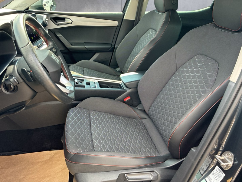 SEAT Leon FR 2.0 TDI DSG — photo 9